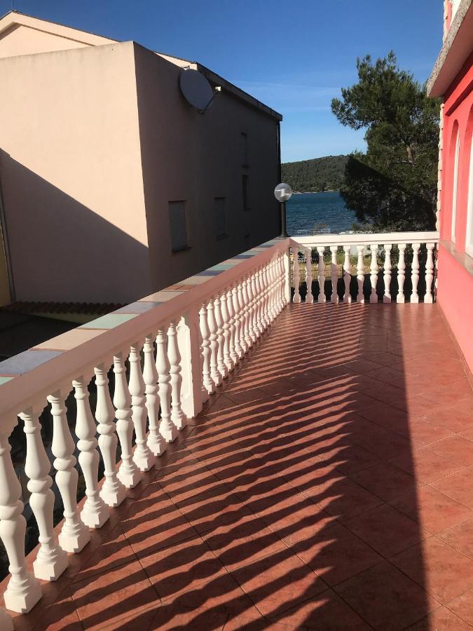 Lipovac Resort Ficus Bilice Extérieur photo